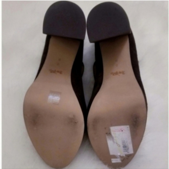 Coach Authentic Suede Chunky Heels - Picture 4 of 4